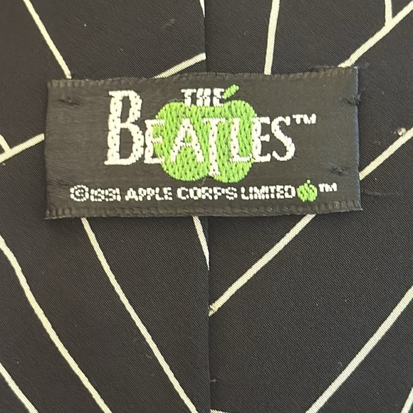 The Beatles‎ - Picture 3 of 5